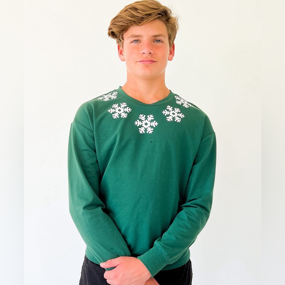 Taylor Joelle snowflake sweater